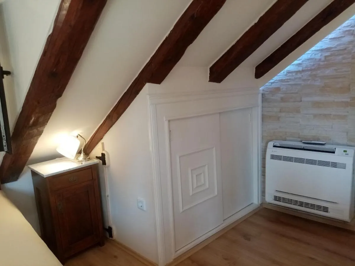 Guest house Apartments & Rooms Trogir Stars Free Parking