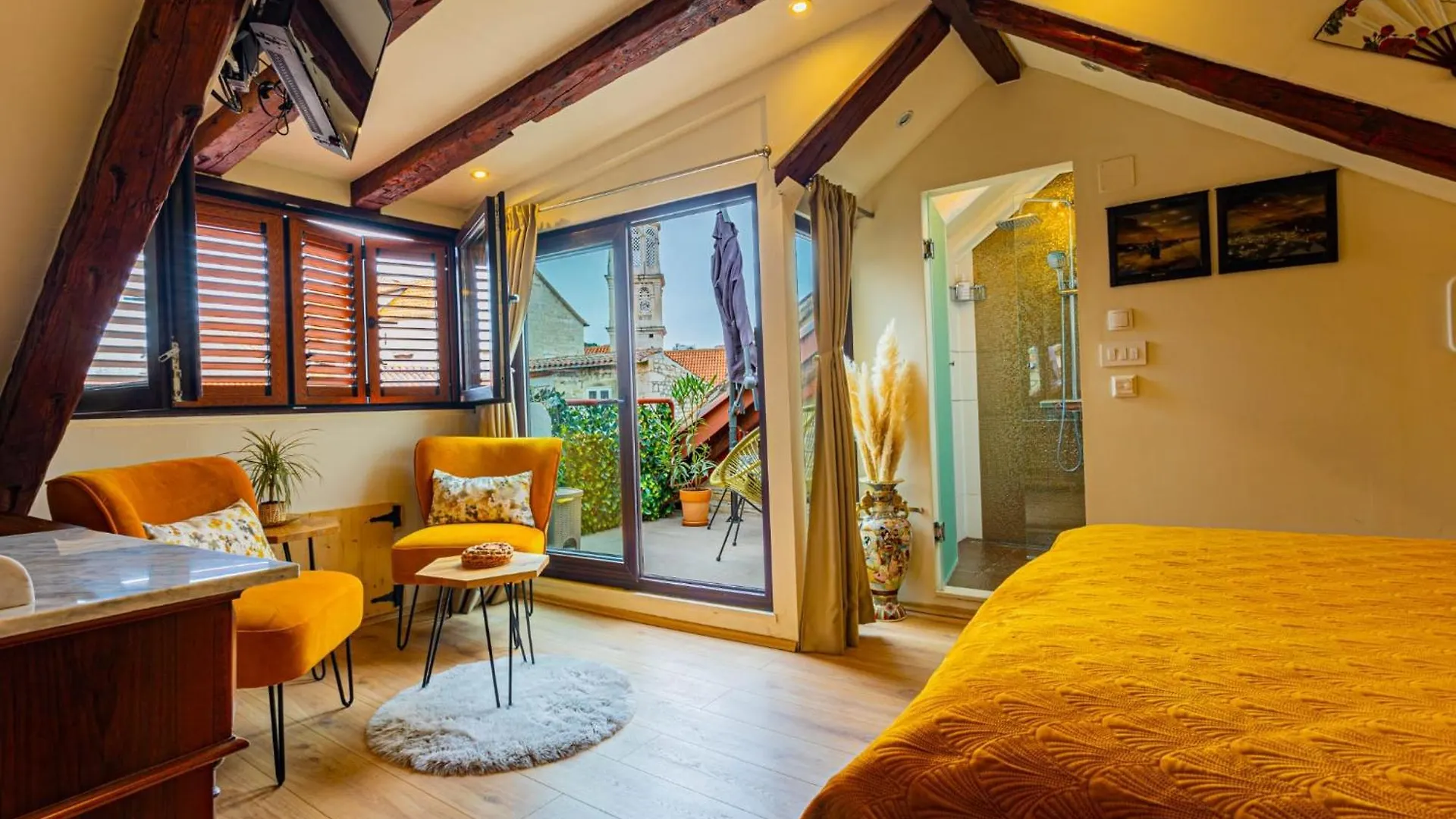 Apartments & Rooms Trogir Stars Free Parking 4*,