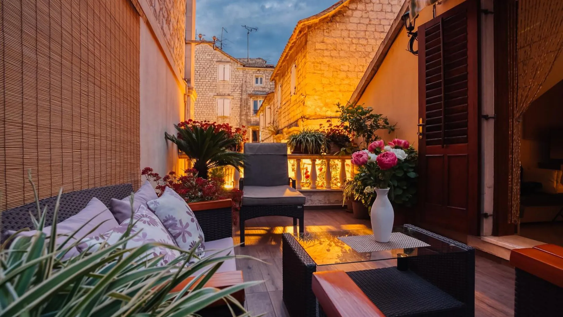 Old Town Villa Trogir Stars With Free Parking