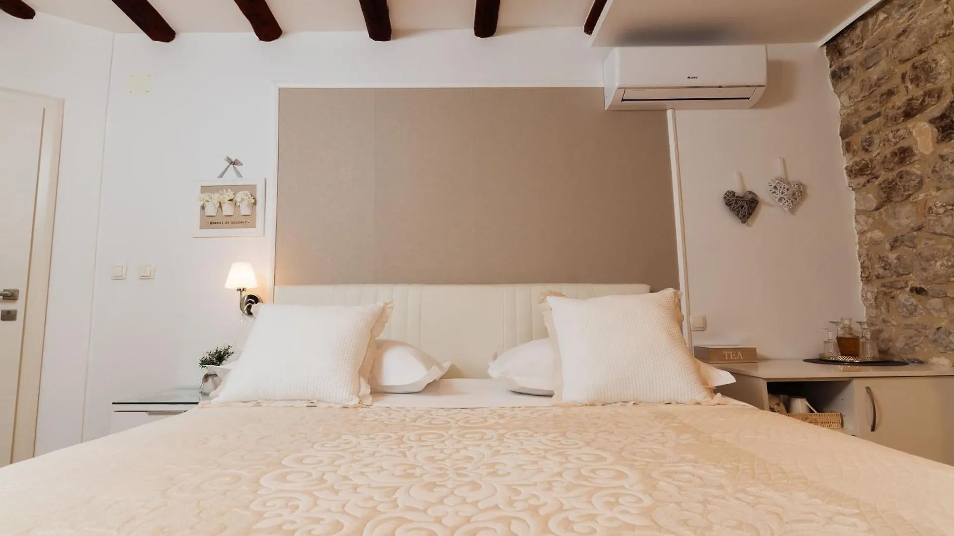 Old Town Villa Trogir Stars With Free Parking Гостевой дом