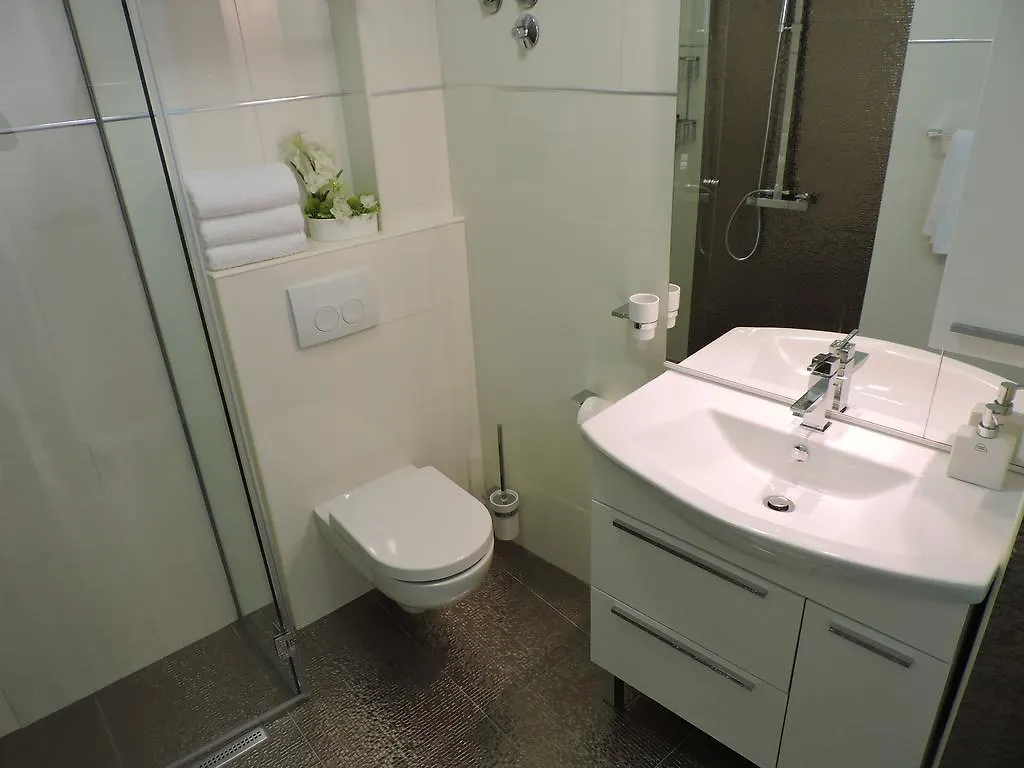 Apartments & Rooms Trogir Stars Free Parking Croatia