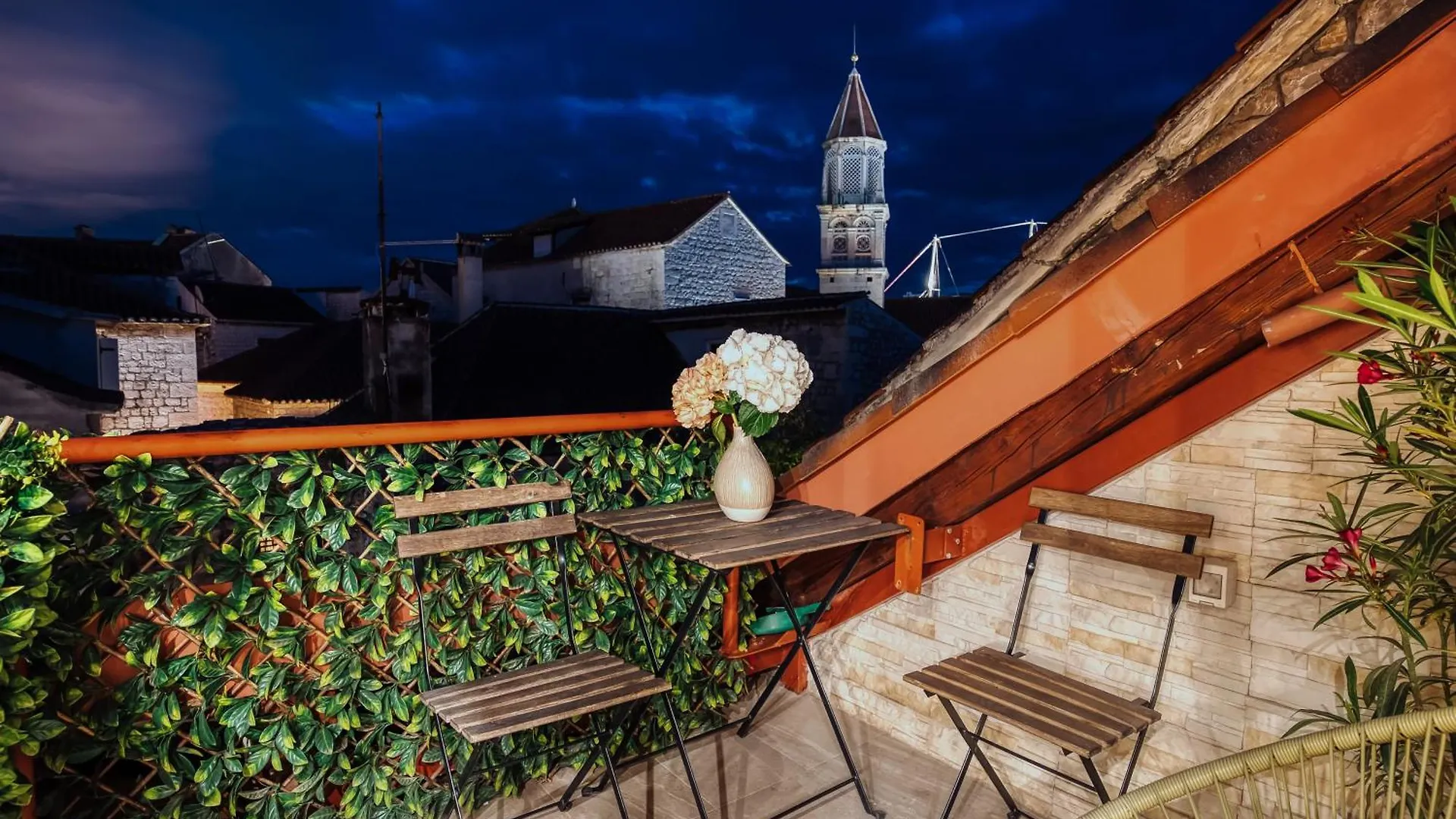 Old Town Villa Trogir Stars With Free Parking Gasthuis