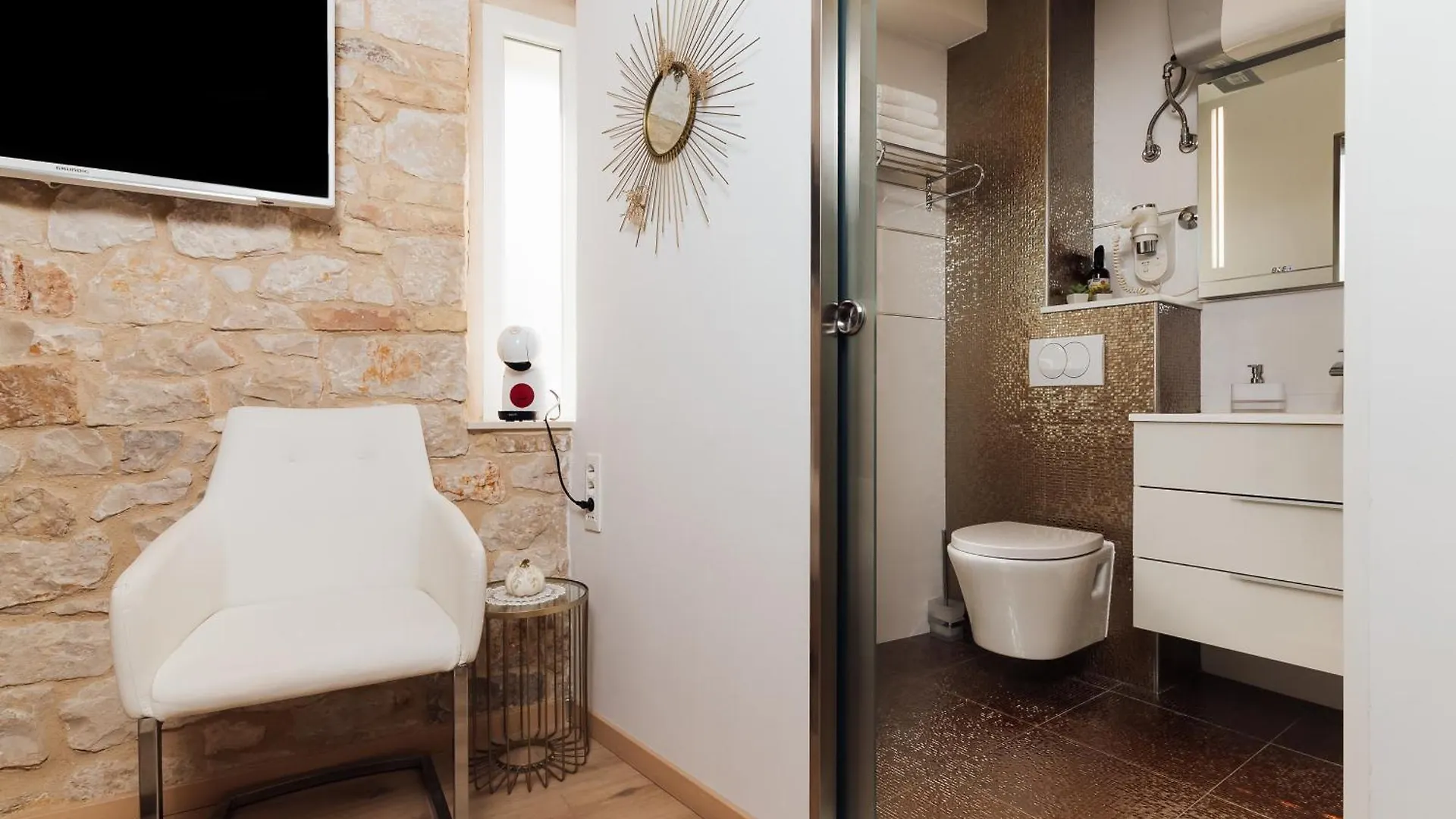 **** Gasthuis Old Town Villa Trogir Stars With Free Parking Kroatië