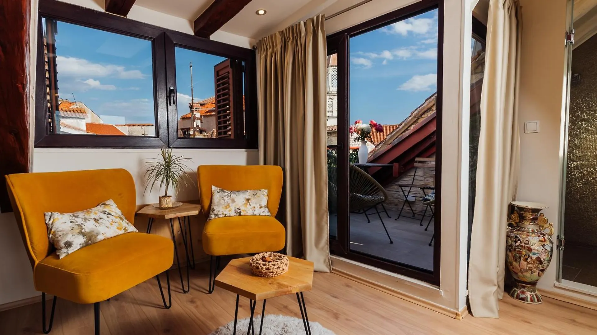 Old Town Villa Trogir Stars With Free Parking Kroatië