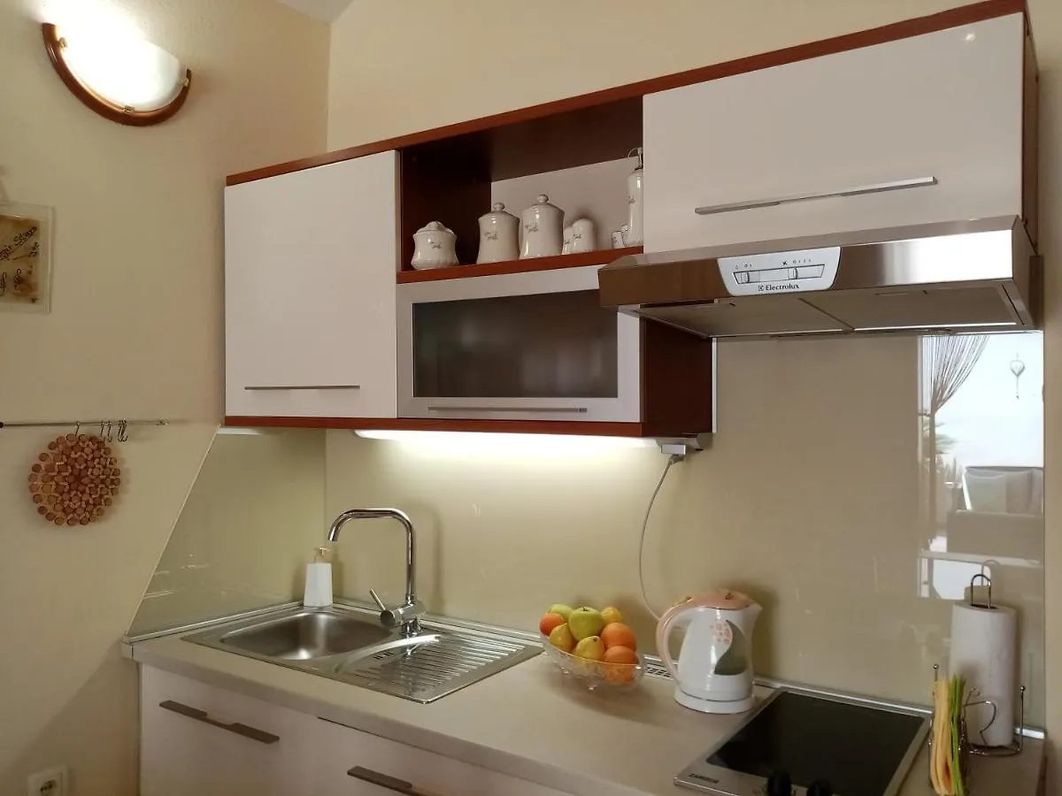 Apartments & Rooms Trogir Stars Free Parking 4*,  קרואטיה